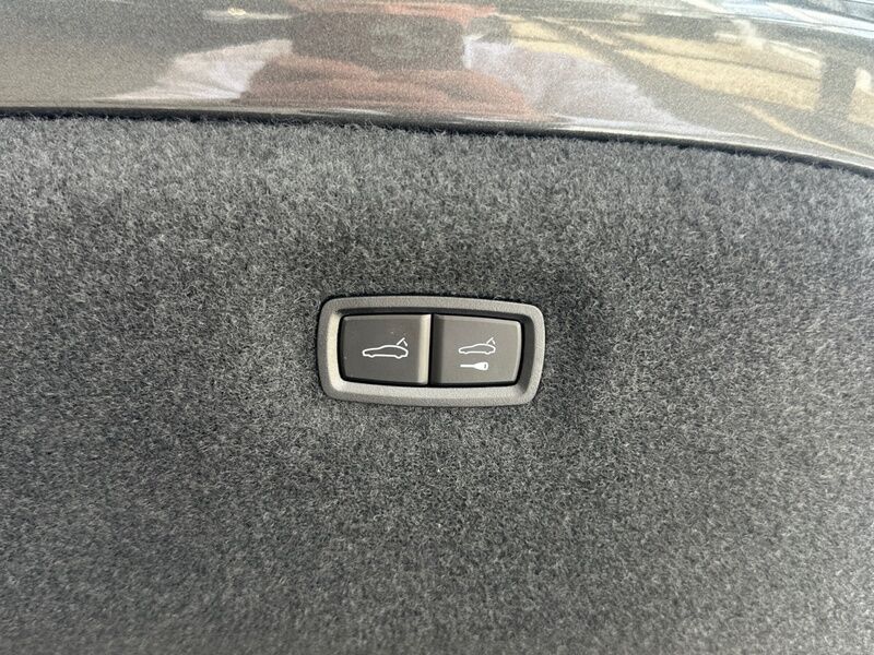 More views of Audi e-tron GT quattro
