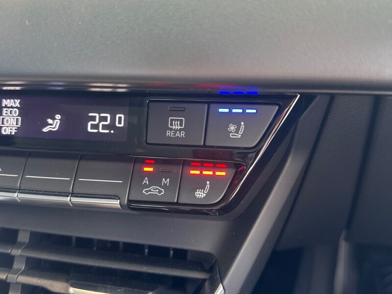 More views of Audi e-tron GT quattro