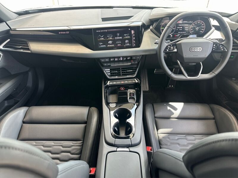 More views of Audi e-tron GT quattro