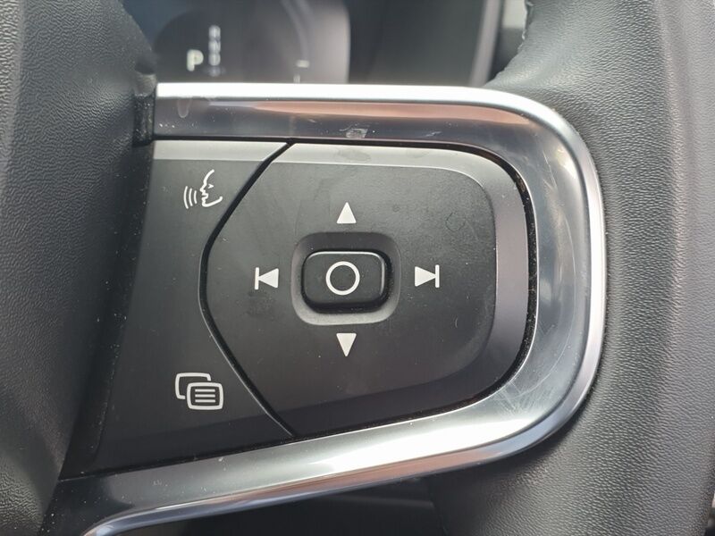 More views of Volvo XC40