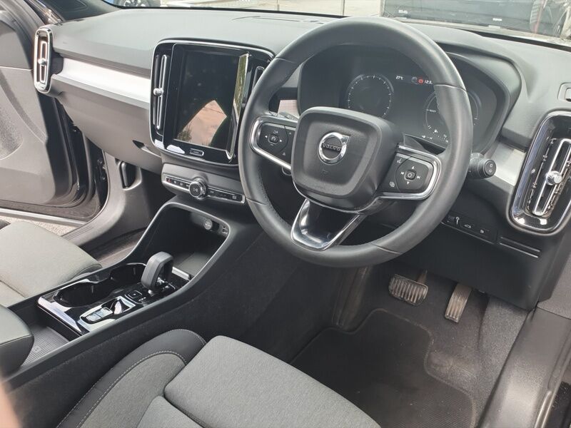 More views of Volvo XC40