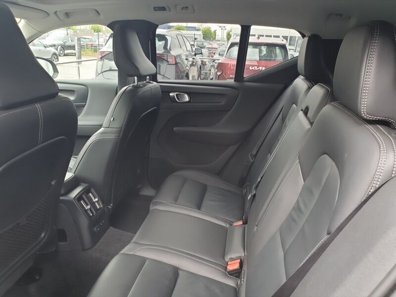 More views of Volvo XC40