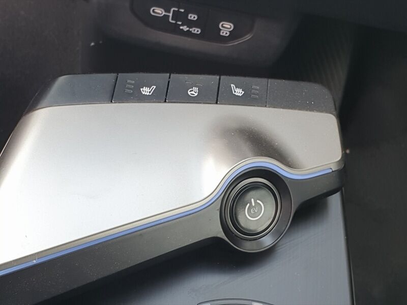 More views of Kia EV6