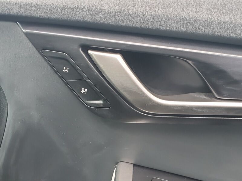 More views of Kia EV6