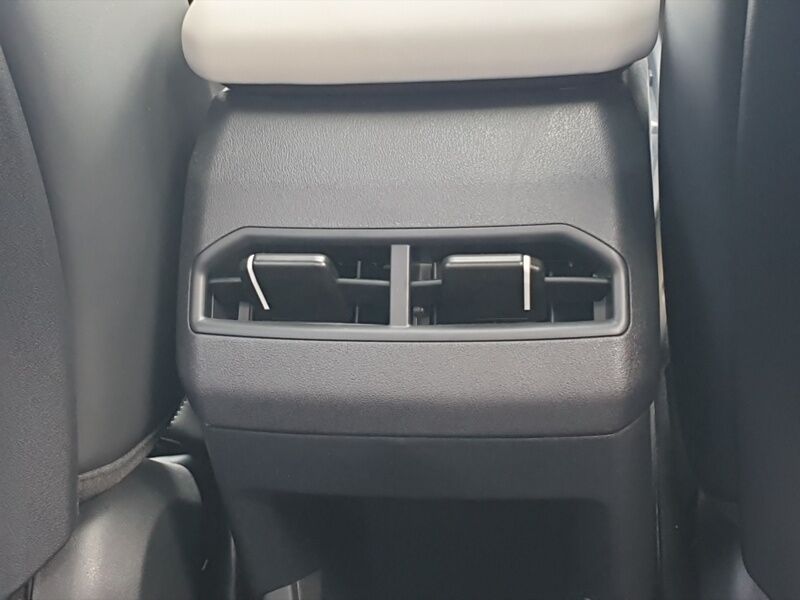More views of Kia EV4