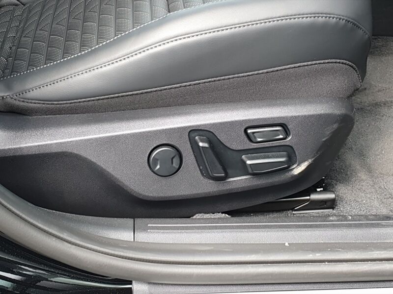 More views of Kia EV4
