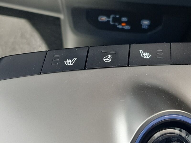 More views of Kia EV6