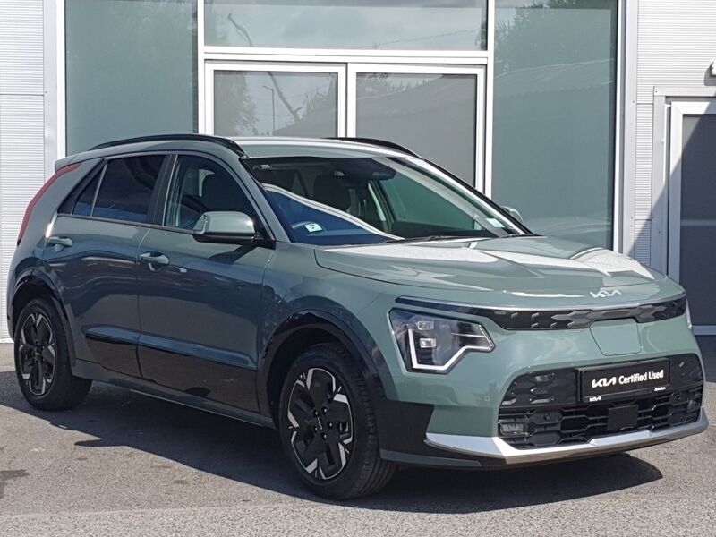 More views of Kia Niro