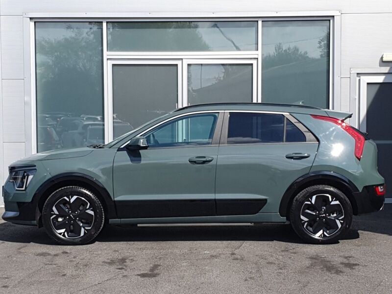 More views of Kia Niro