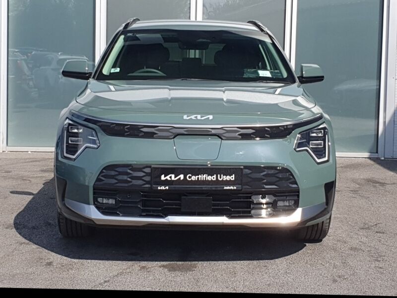 More views of Kia Niro