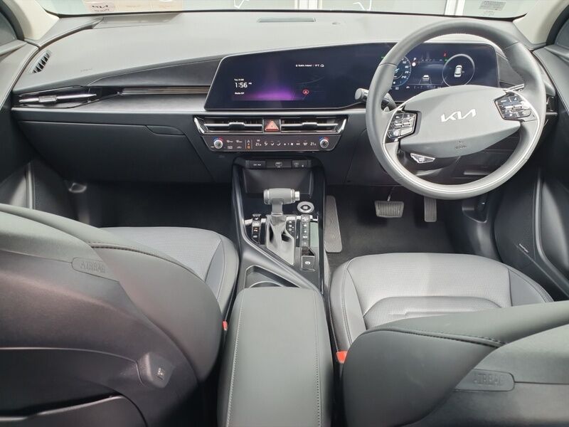 More views of Kia Niro