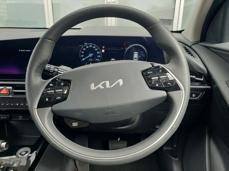 More views of Kia Niro