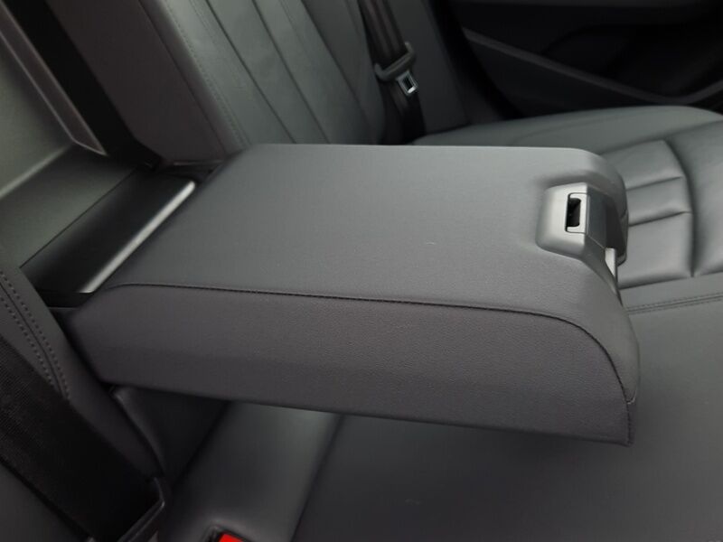 More views of Audi A4