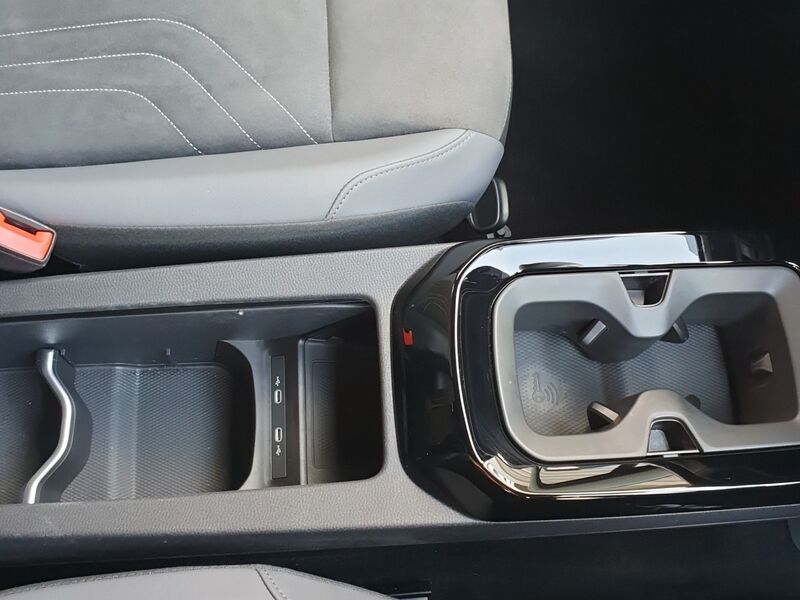 More views of Volkswagen ID.4