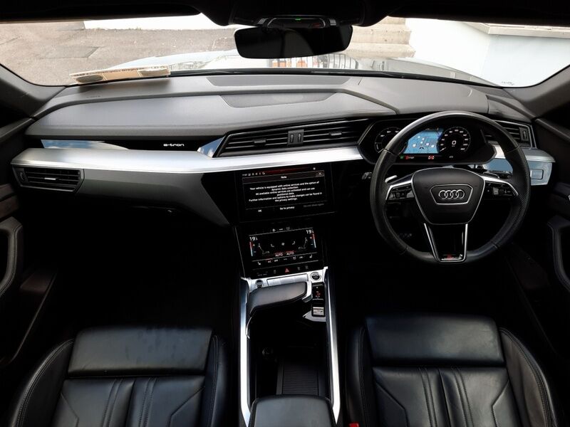 More views of Audi e-tron