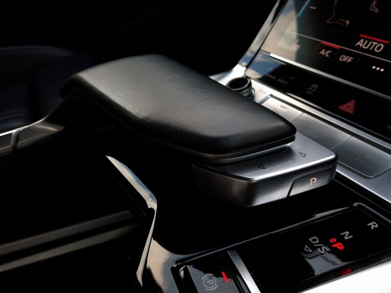 More views of Audi e-tron
