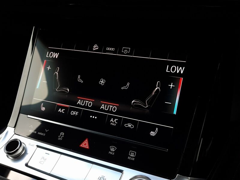 More views of Audi e-tron