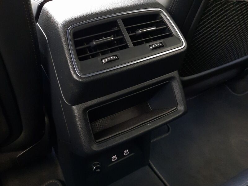 More views of Audi e-tron