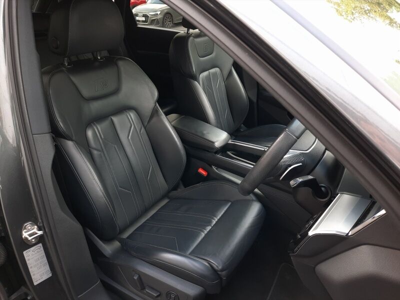 More views of Audi e-tron