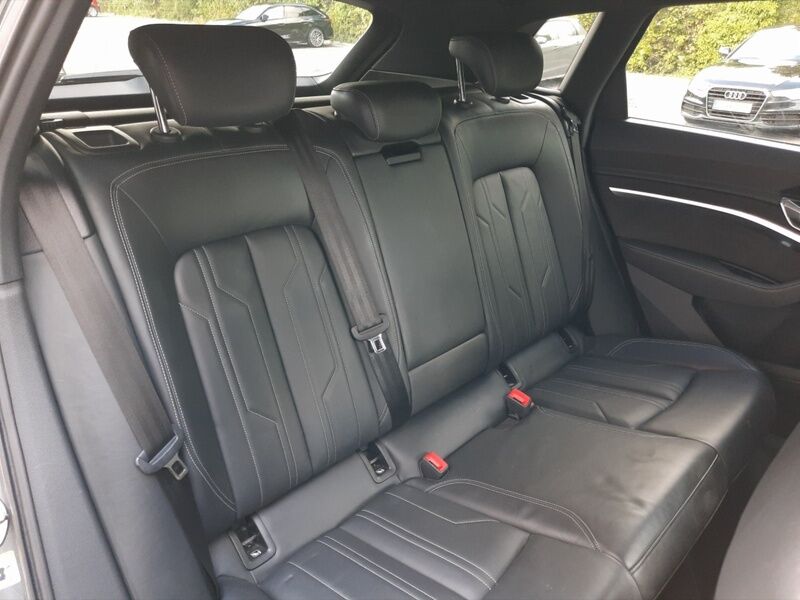 More views of Audi e-tron