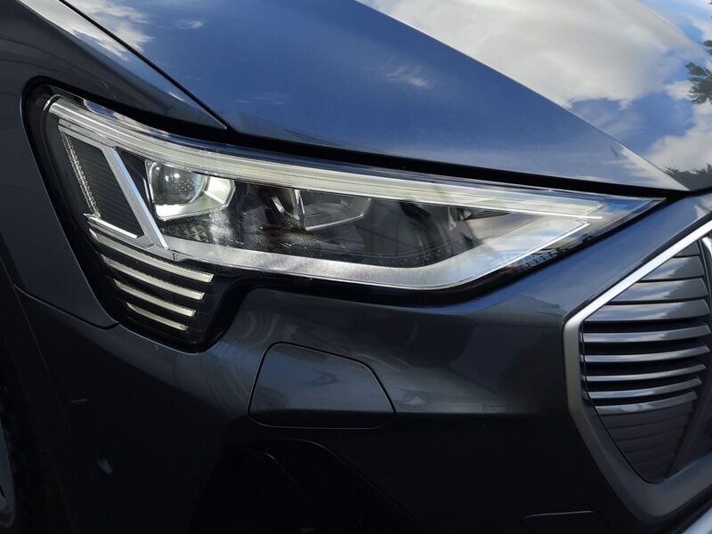 More views of Audi e-tron