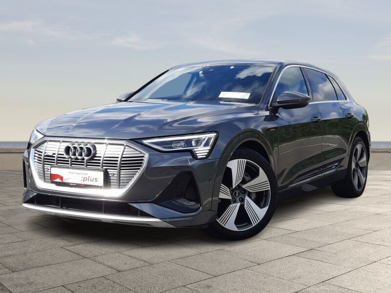 More views of Audi e-tron