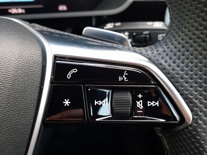 More views of Audi e-tron