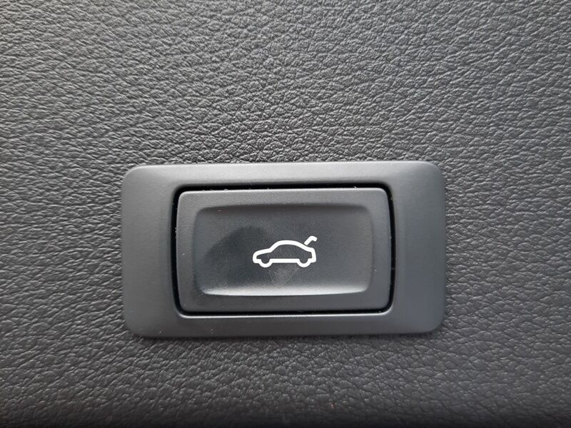 More views of Audi e-tron