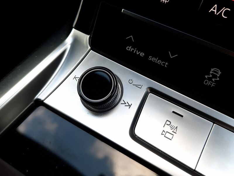 More views of Audi e-tron