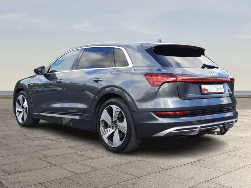 More views of Audi e-tron