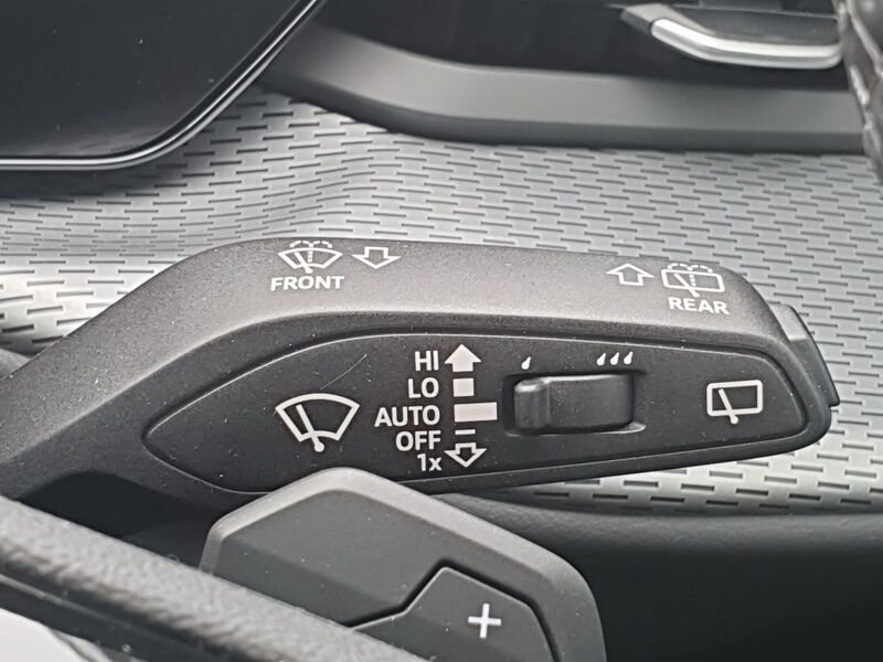 More views of Audi Q5