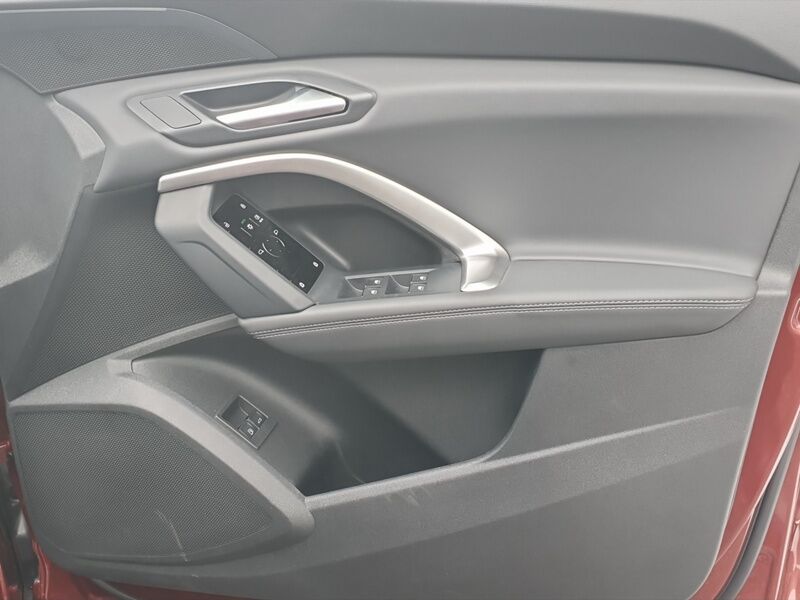 More views of Audi Q5