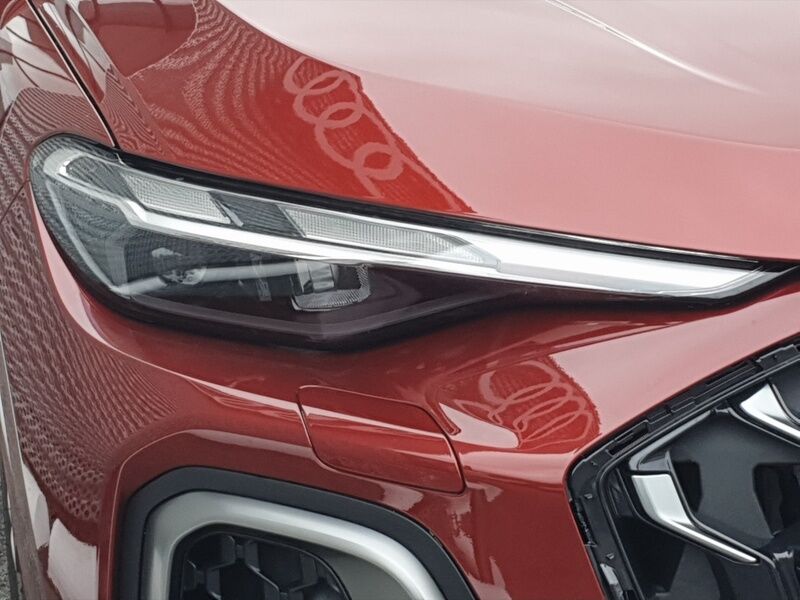 More views of Audi Q5
