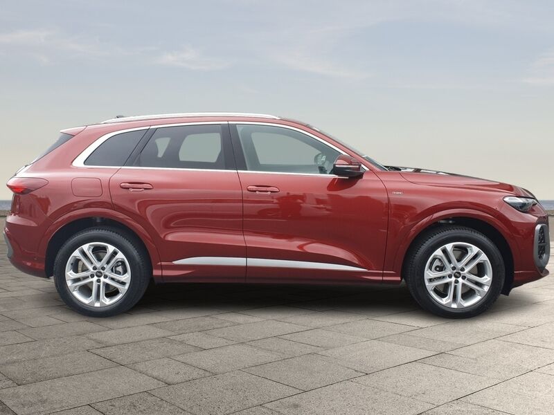 More views of Audi Q5