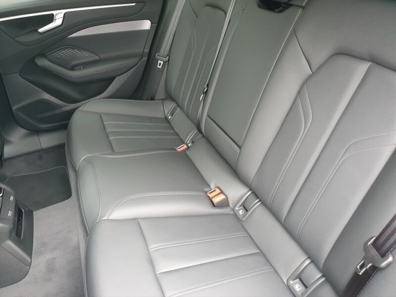 More views of Audi A6