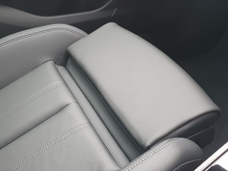 More views of Audi A6
