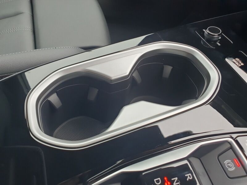More views of Audi A6