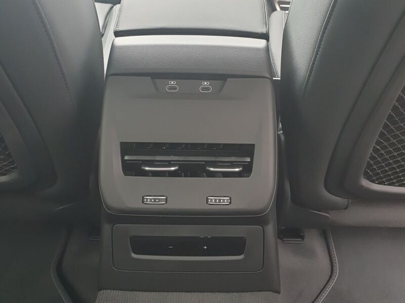 More views of Audi A6