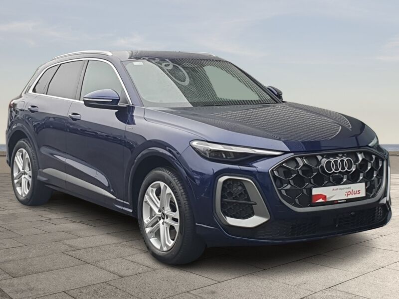 More views of Audi Q5