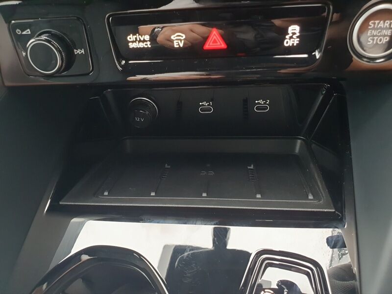 More views of Audi Q5