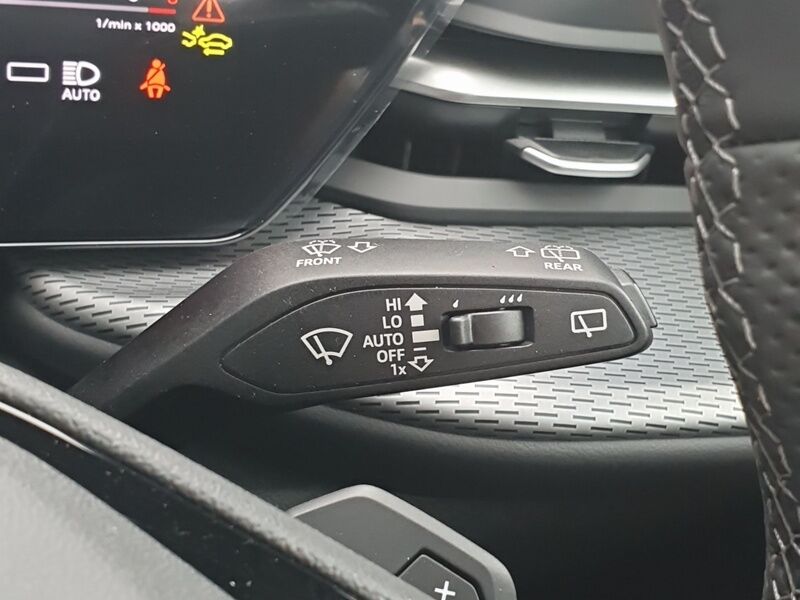 More views of Audi Q5