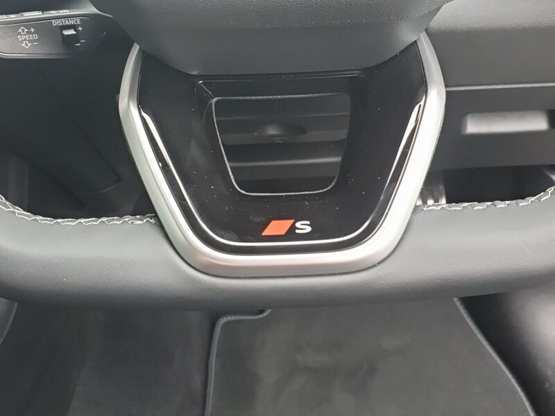 More views of Audi Q5