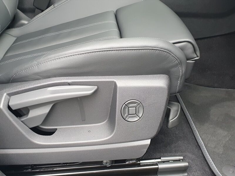 More views of Audi Q5