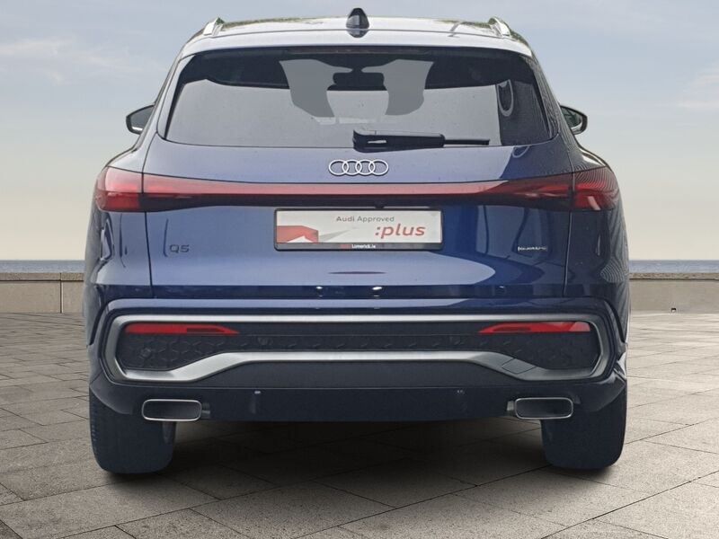 More views of Audi Q5
