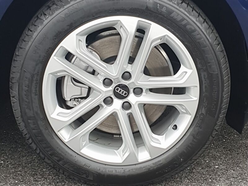 More views of Audi Q5