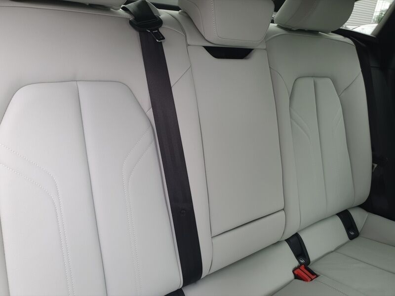 More views of Audi A6