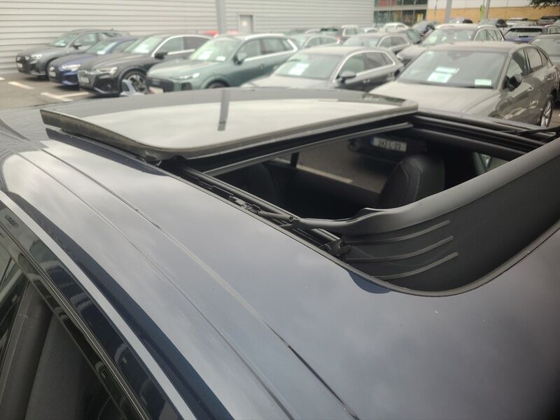 More views of Audi Q8