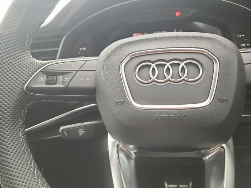 More views of Audi Q8