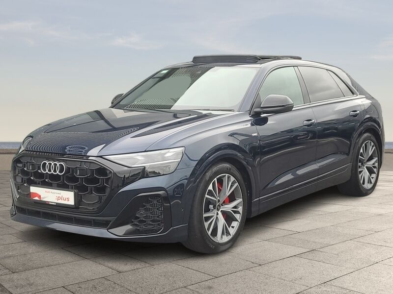 More views of Audi Q8