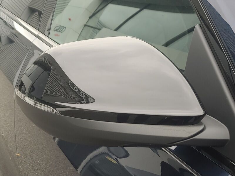 More views of Audi Q8